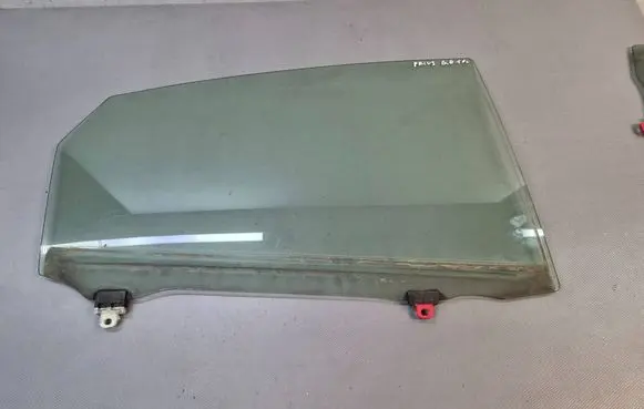 Toyota Prius (XW30) Rear door window glass 43R00122 DOT20AS2