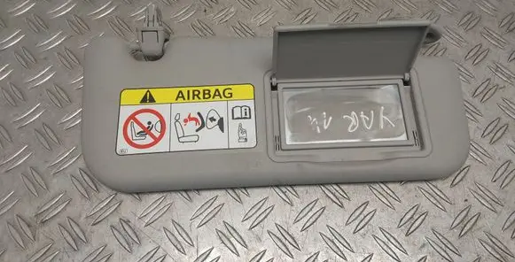 Sun visor