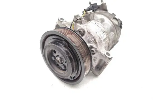 Volvo S60 Air conditioning (A/C) compressor (pump) 31332528