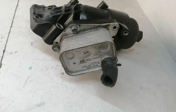 Hyundai i20 (GB IB) Oil filter mounting bracket 264102A300 1406282434V2