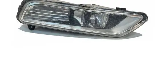 Volkswagen PASSAT B7 Front fog light 3AA941662E 27070