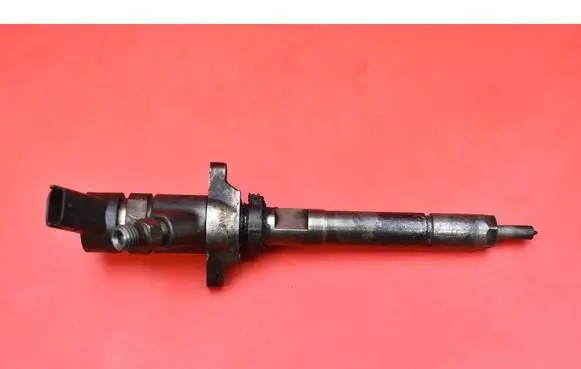 Fuel injector