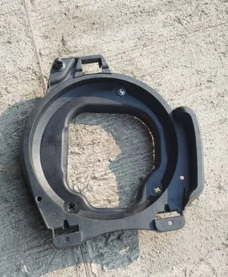 Mercedes-Benz S W222 Dash center speaker frame a2225450119