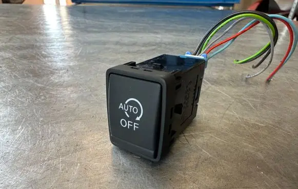 Nissan Qashqai Start/Stop control module 