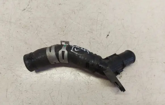 Toyota Prius (XW50) Engine coolant pipe/hose