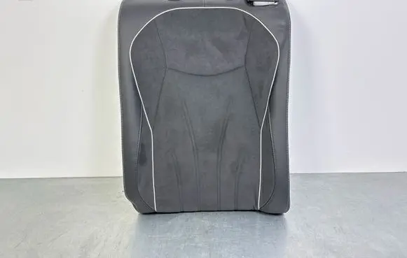 Rear seat