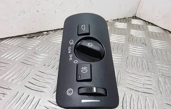 Volvo V40 Light switch 31443831