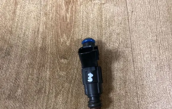 Ford Mondeo Mk III Fuel injector 0280156154