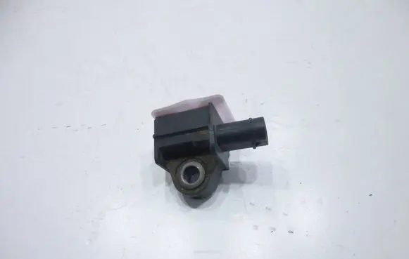 Volkswagen PASSAT B8 Airbag deployment crash/impact sensor 5Q0907651 03789