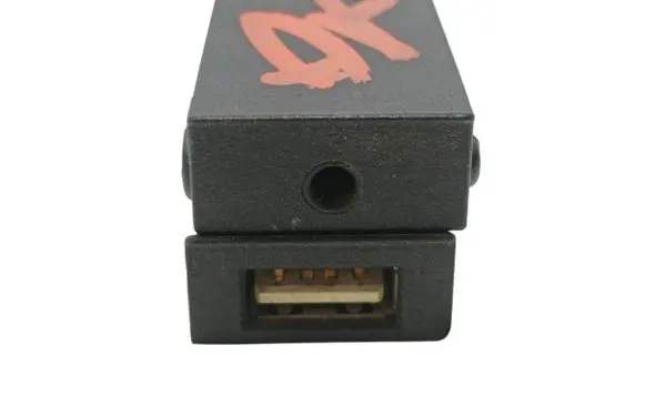 Opel Astra K USB socket connector 13348688