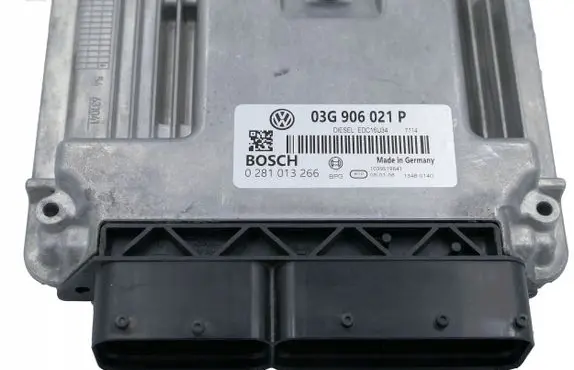 Volkswagen Touran I Engine control unit/module 03G906021P