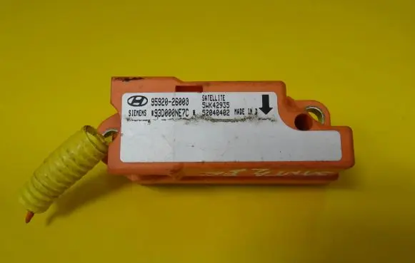 Hyundai Santa Fe Airbag deployment crash/impact sensor 95920-26000