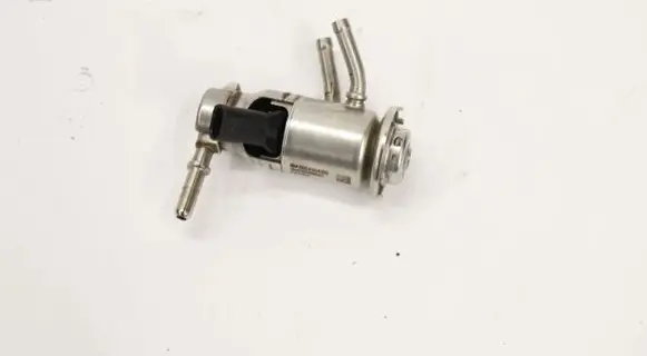 Mercedes-Benz E W213 AdBlue injector A0004904100