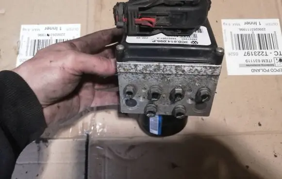 Volkswagen PASSAT B6 ABS Pump 3C0614095P 16027001A 16027201