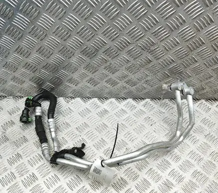 BMW X6 G06 Brake vacuum hose/pipe 7827054 7827056