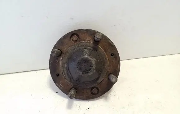 Volvo S40, V40 Rear wheel hub
