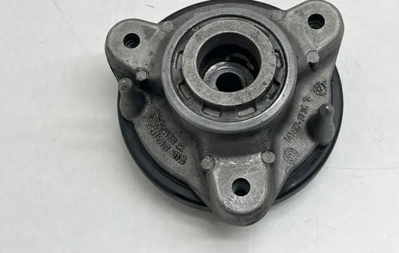 BMW X3 G01 Front upper strut mount 732296150620 AC44300
