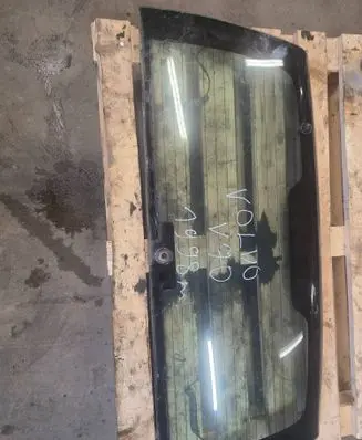 Volvo S70 V70 V70 XC Rear windscreen/windshield window 