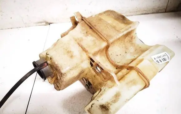 Windshield washer fluid reservoir/tank