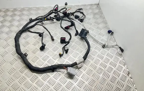 Seat Leon (5F) Engine installation wiring loom 04E972627T