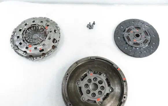 Ford S-MAX Dual mass flywheel 325027110 125017710 8G916477AC