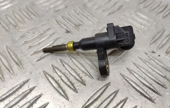 Coolant temperature sensor