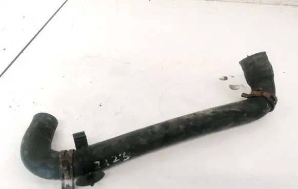 Volkswagen Touareg I Engine coolant pipe/hose
