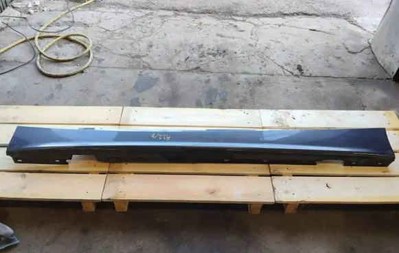 BMW 1 E81 E87 Sill 871007332 42059871 0001524444