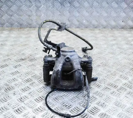 BMW i3 Front brake caliper 45231B