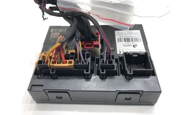 Volkswagen PASSAT B7 Central body control module 3AA959799E