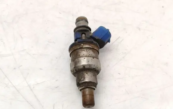 Fuel injector