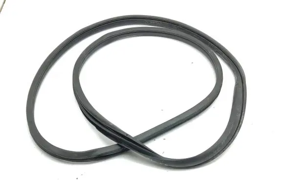 Mazda CX-5 II Rear door rubber seal (on body) 