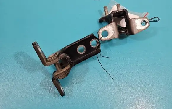 Peugeot 4007 Rear door hinge set IMPRK1440069