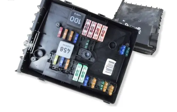 Audi A3 S3 8P Fuse box set 