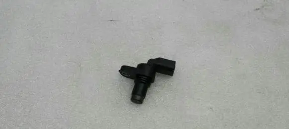 Land Rover Range Rover Evoque L538 Camshaft position sensor LR025258