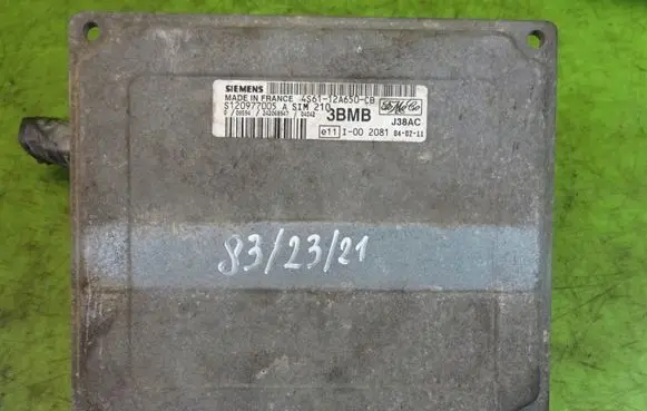 Ford Fiesta Engine control unit/module 4S6112A650CB