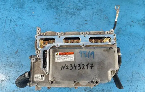 Lexus CT 200H Voltage converter inverter G920079015