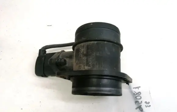 Skoda Octavia Mk2 (1Z) Mass air flow meter 0281002531 038906461B
