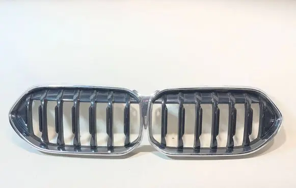 BMW 2 F44 Front grill 7077301
