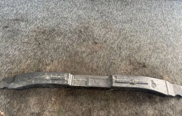 Mercedes-Benz E W213 Front bumper foam support bar 