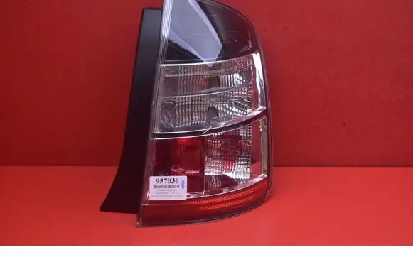 Toyota Prius (NHW20) Rear/tail lights 4714R