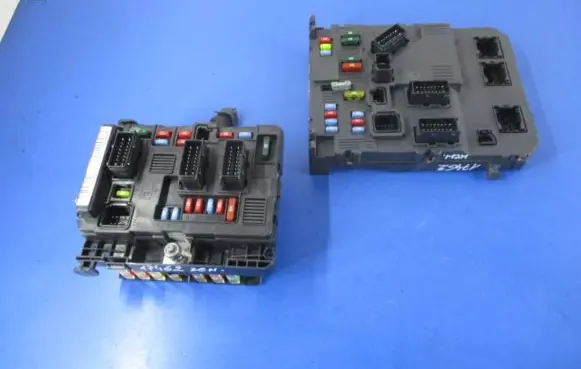Citroen Xsara Picasso Fuse box set 9657999780