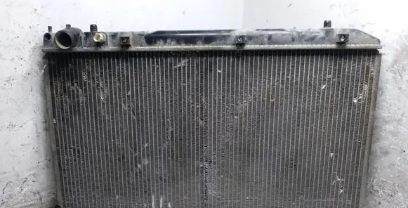Toyota Avensis T220 Coolant radiator