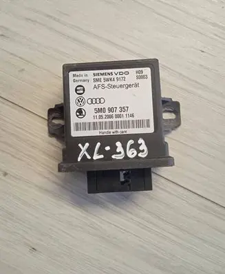 Volkswagen PASSAT B6 Light module LCM 5M0907357 5WK49172 15520060001