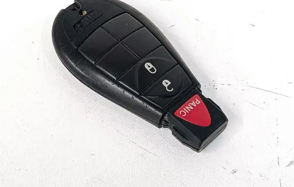 Dodge Grand Caravan Ignition key/card 56046707AF