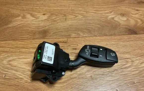 BMW 5 E60 E61 Wiper control stalk 6924107 0120611009
