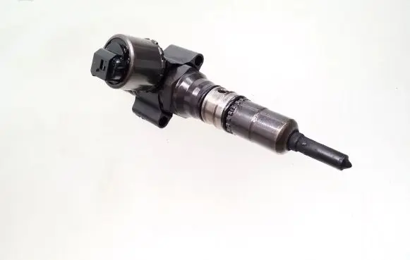 Audi A3 S3 8P Fuel injector 03G130073B 0414720403