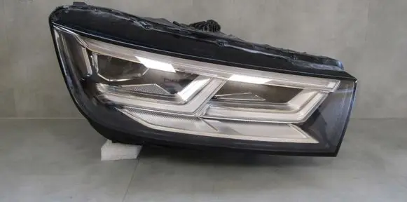 Audi Q5 SQ5 Headlight/headlamp 80A941036