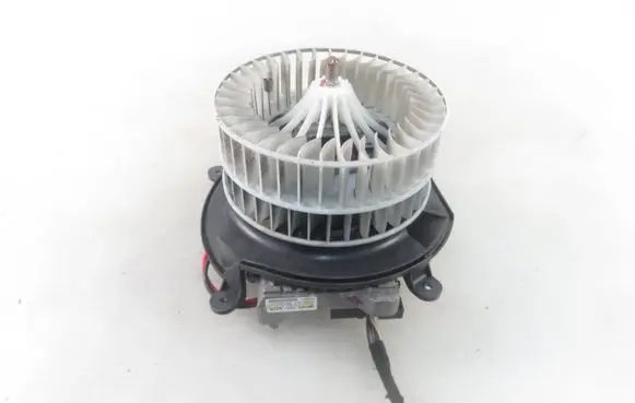 Mercedes-Benz E AMG W211 Heater fan/blower 2308210251
