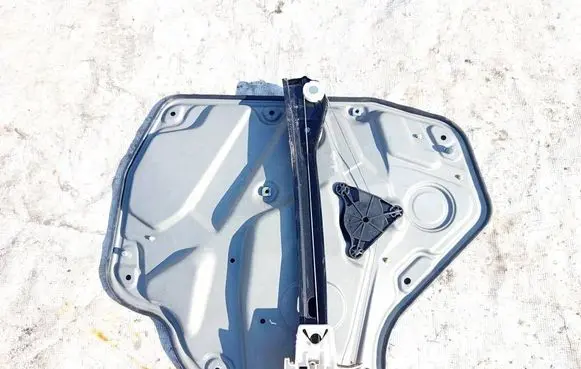 Skoda Octavia Mk2 (1Z) Sliding door window regulator with motor 1z0839656b